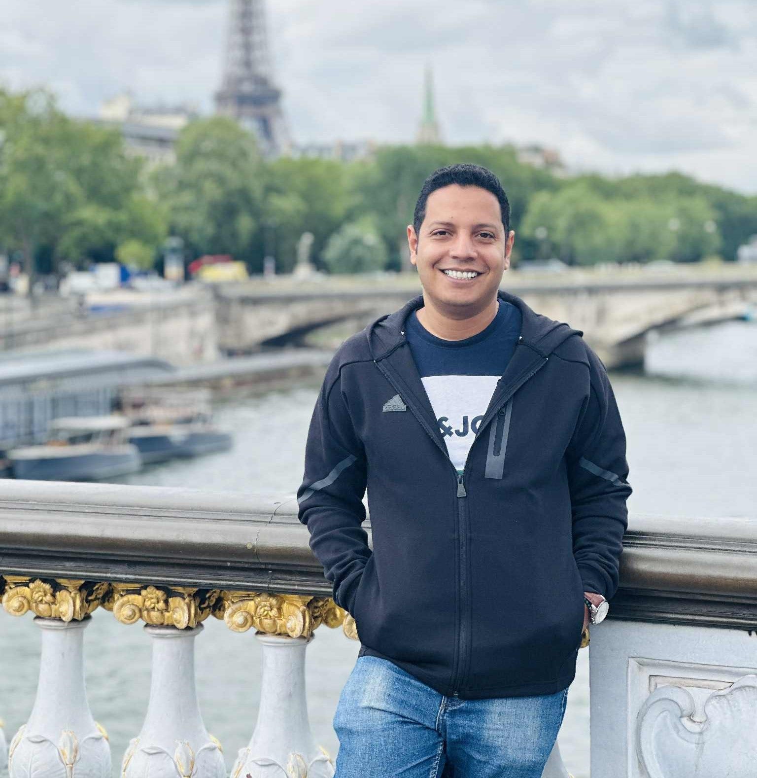 How an Egyptian Designer Built a Global Laser Engraving Business with the LaserPecker LP5