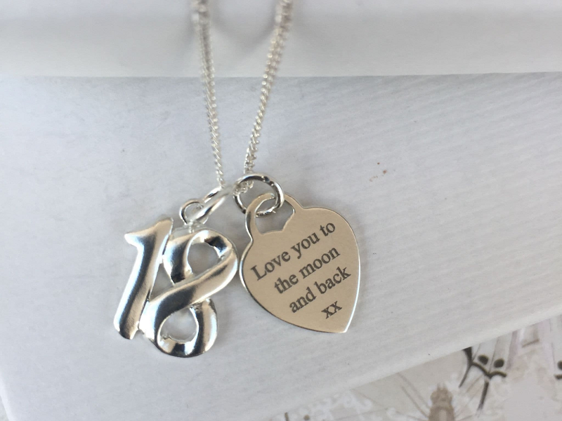 60 Creative and Meaningful Necklace Engraving Ideas
